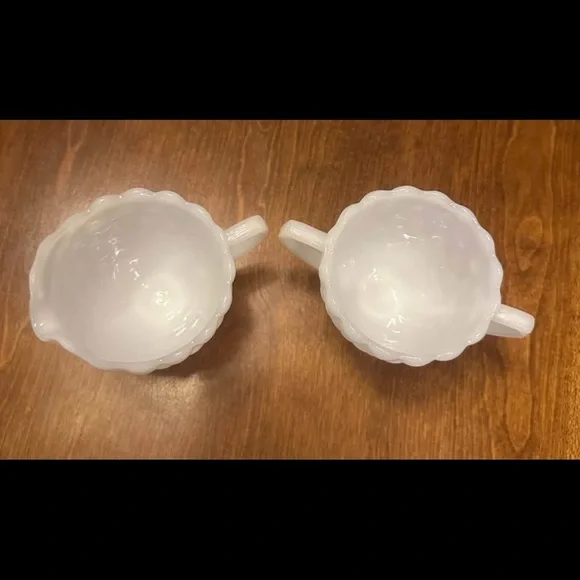 Vintage Anchor Hocking Bubble Milk Glass Cream and
Sugar Set - Picture 2 of 4